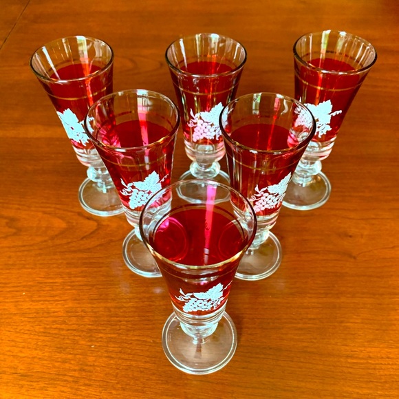 Ruby Red & clear glass cut tall decanter & cordials with grapes print 8 Pc set - Picture 5 of 11